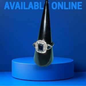 Elegant Silver and Blue Gemstone Ring-Size 8